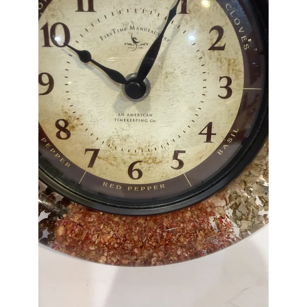 VTG MCM Resin Spice Wall Clock Lucite Retro Kitchen Decor